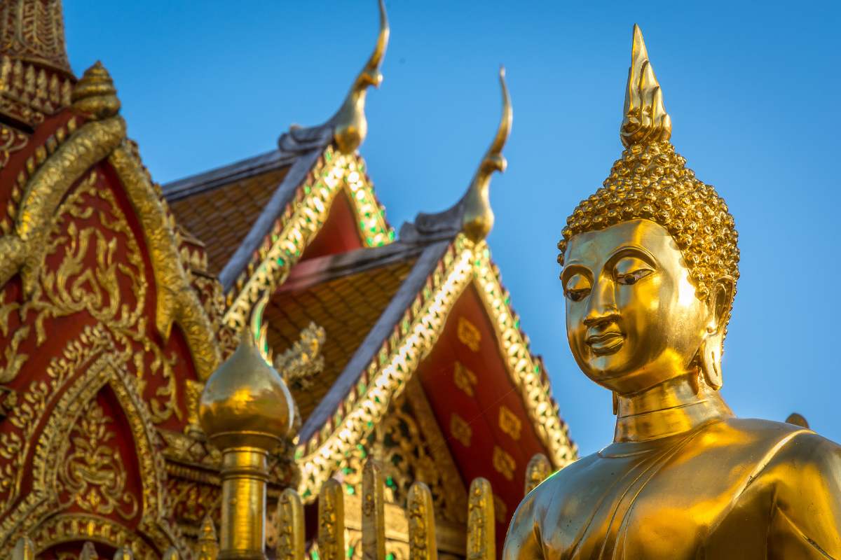 Kiedy najlepiej lecieć do Tajlandii i co warto tam zobaczyć?